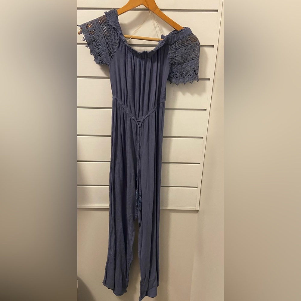 Blush 🧊 cornflower blue jumpsuit, size small